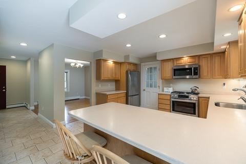 22 Mount Pleasant Ave, Gloucester, MA 01930 photo 9