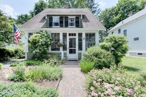 5 Parmenter Ave, Maynard, MA 01754 photo 2
