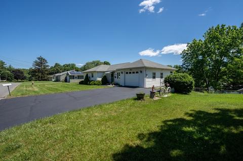 2013 Overlook Dr, Palmer, MA 01080 photo 5