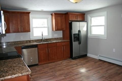 62 Ohio Ave, Chicopee, MA 01013 photo 2