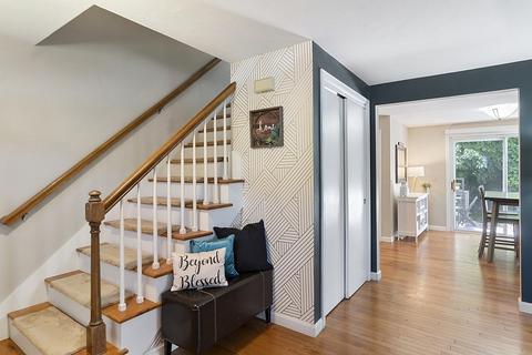 14 Vincent Cir, Worcester, MA 01604 photo 6