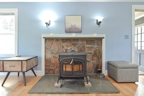 24 S Acton Rd, Stow, MA 01775 photo 6