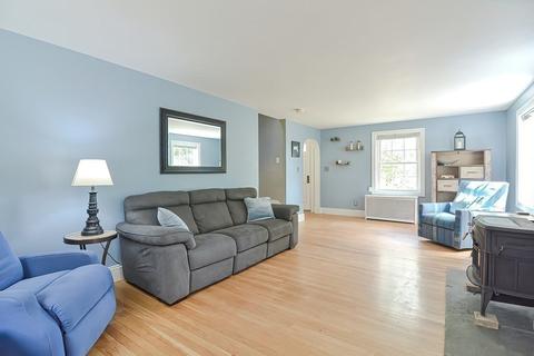 24 S Acton Rd, Stow, MA 01775 photo 5