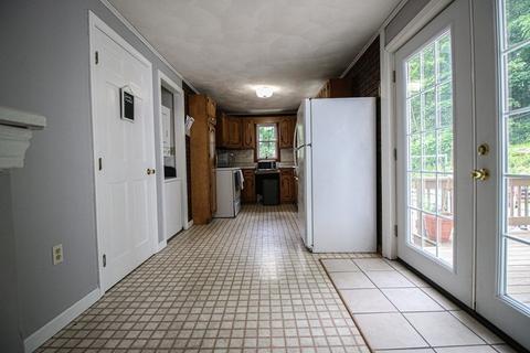 11 Pine St, Danvers, MA 01923 photo 22