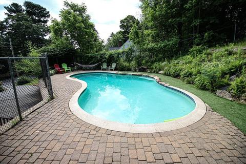 11 Pine St, Danvers, MA 01923 photo 2