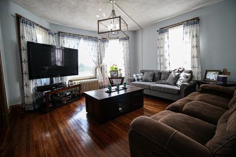 11 Pine St, Danvers, MA 01923 photo 14
