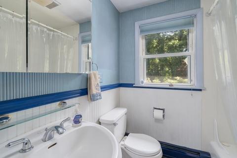 91 Plain St, Easthampton, MA 01027 photo 19