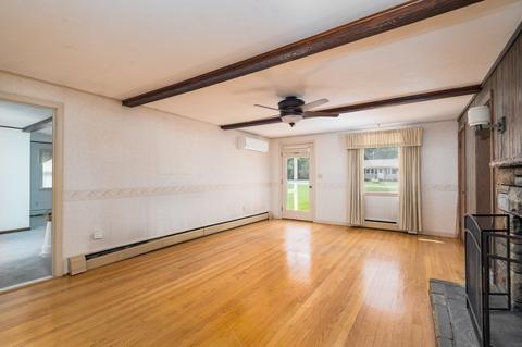 91 Plain St, Easthampton, MA 01027 photo 13