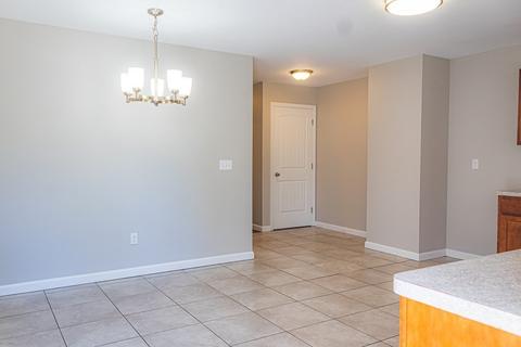 48 W Main St, Ware, MA 01082 photo 5