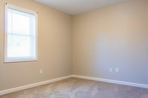 48 W Main St, Ware, MA 01082 photo 6