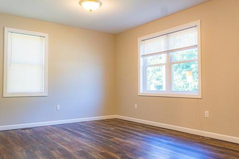 48 W Main St, Ware, MA 01082 photo 17