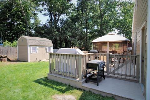 8 Ledge Rd, Norton, MA 02766 photo 3