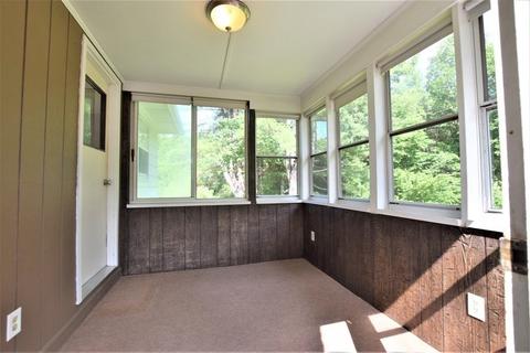 36 Cudworth Rd, Webster, MA 01570 photo 8