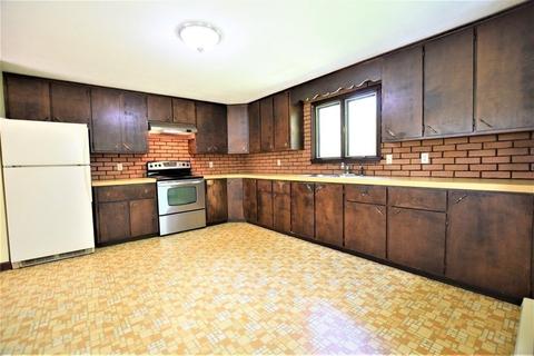 36 Cudworth Rd, Webster, MA 01570 photo 9
