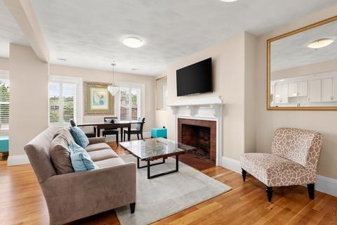 1759 Beacon St #2, Brookline, MA 02445 photo 9