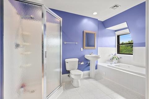 1759 Beacon St #2, Brookline, MA 02445 photo 14