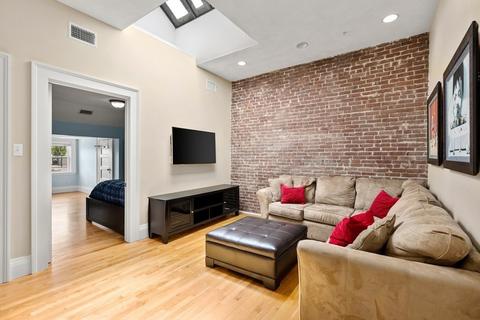 1759 Beacon St #2, Brookline, MA 02445 photo 16