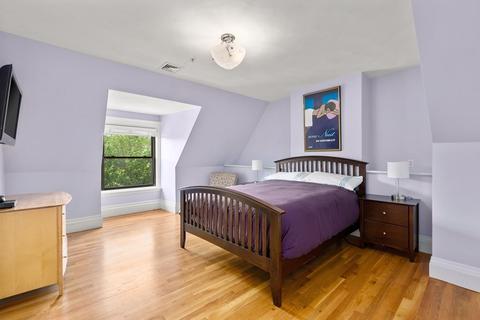 1759 Beacon St #2, Brookline, MA 02445 photo 13