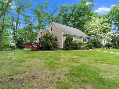 71 Marion St, Fall River, MA 02723 photo 5