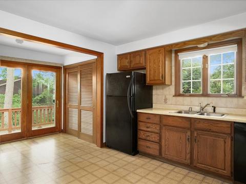71 Marion St, Fall River, MA 02723 photo 7