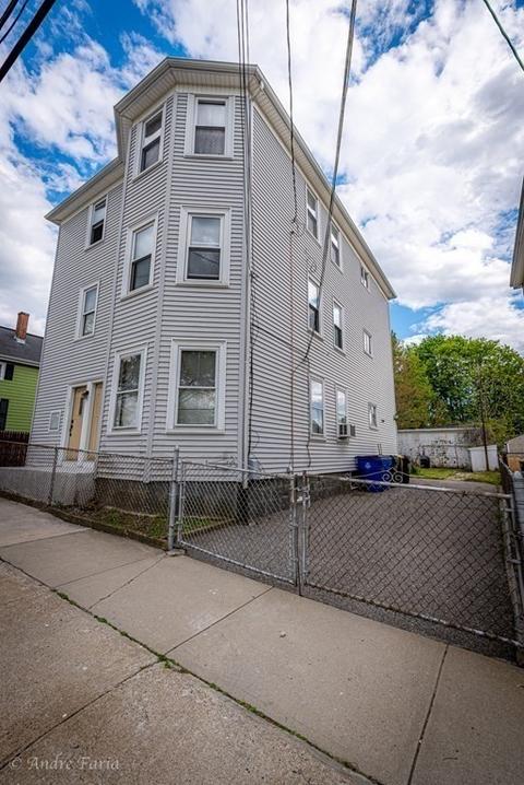 129 Middle St, Fall River, MA 02724 photo 5