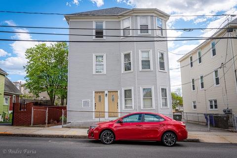 129 Middle St, Fall River, MA 02724 photo 2