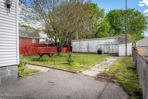 129 Middle St, Fall River, MA 02724 photo 7