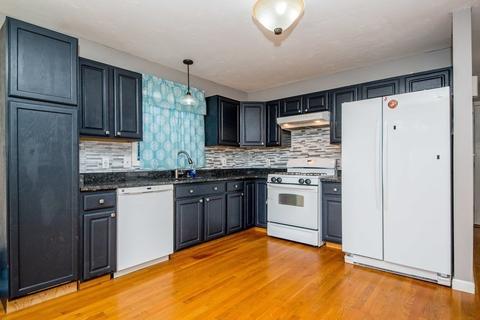 184 Marchand St, Fall River, MA 02723 photo 9