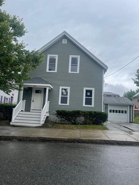 529 Walnut St, Fall River, MA 02720 photo 2