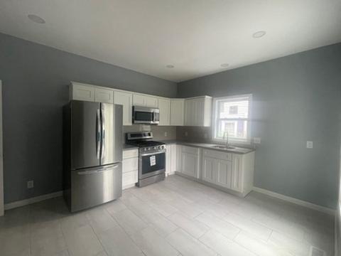 529 Walnut St, Fall River, MA 02720 photo 7
