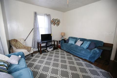 846 Slade, Fall River, MA 02724 photo 3