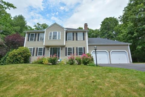 54 Maple St, Plainville, MA 02762 photo 1