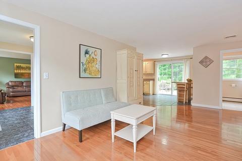 54 Maple St, Plainville, MA 02762 photo 15