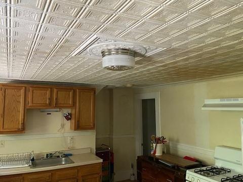 321 Water St, Springfield, MA 01151 photo 2