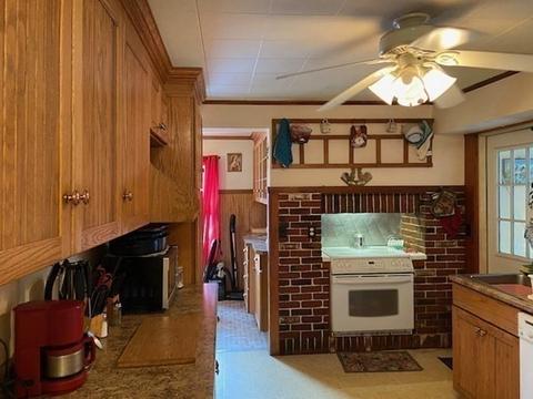 343 Water St, Springfield, MA 01151 photo 2