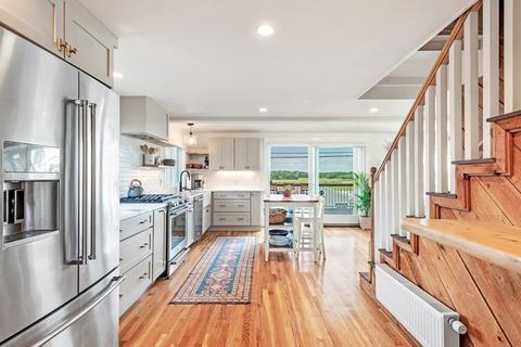127 Wheeler St, Gloucester, MA 01930 photo 11