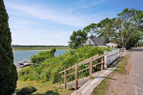 127 Wheeler St, Gloucester, MA 01930 photo 6