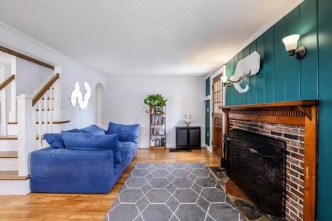 1 Crosby Ave, Beverly, MA 01915 photo 10
