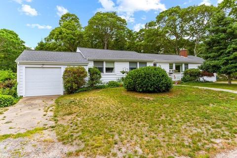 63 Bristol Ave, Barnstable, MA 02601 photo 4