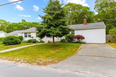 63 Bristol Ave, Barnstable, MA 02601 photo 2
