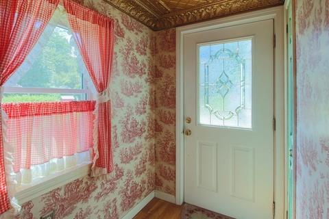 12 Davis Cir, Sutton, MA 01590 photo 7