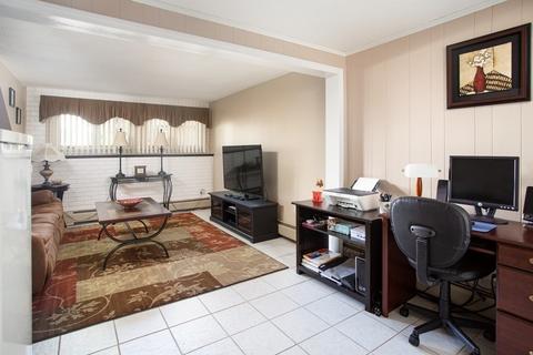 462 Oak Grove Ave, Fall River, MA 02723 photo 16