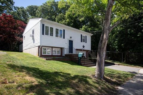 462 Oak Grove Ave, Fall River, MA 02723 photo 1