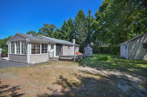 8 Treasure Ln, Mashpee, MA 02649 photo 4