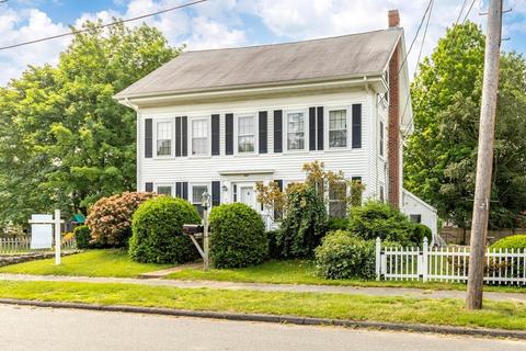 8 Walnut St, Danvers, MA 01923 photo 4