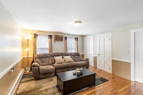 8 Walnut St, Danvers, MA 01923 photo 8