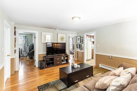 8 Walnut St, Danvers, MA 01923 photo 9