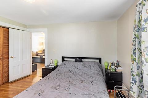 8 Walnut St, Danvers, MA 01923 photo 13