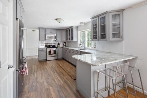 121 East St, Hingham, MA 02043 photo 5