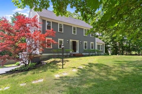121 East St, Hingham, MA 02043 photo 1